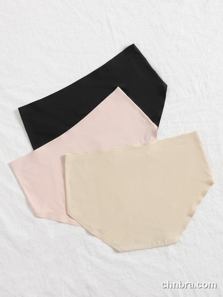 Black Seamless Mid-Rise Briefs 3-Pack – Factory Wholesale, Everyday Wear 2