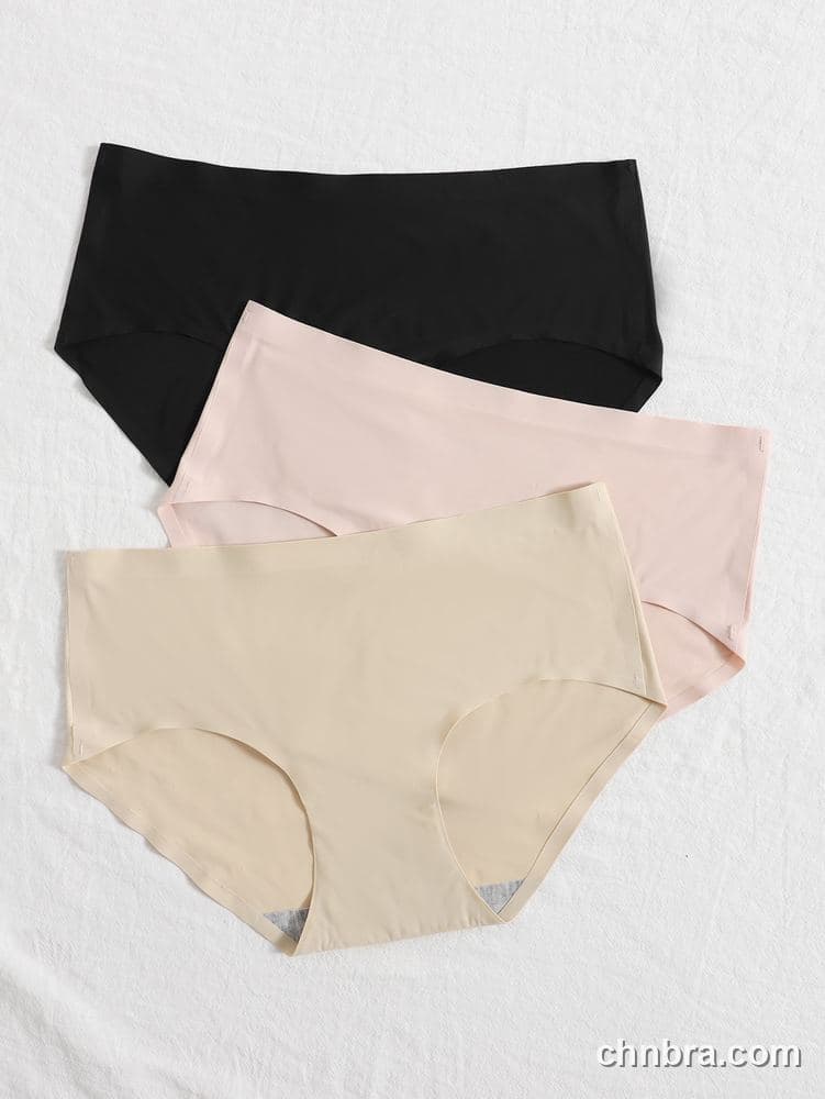 Black Seamless Mid-Rise Briefs 3-Pack – Factory Wholesale, Everyday Wear 4