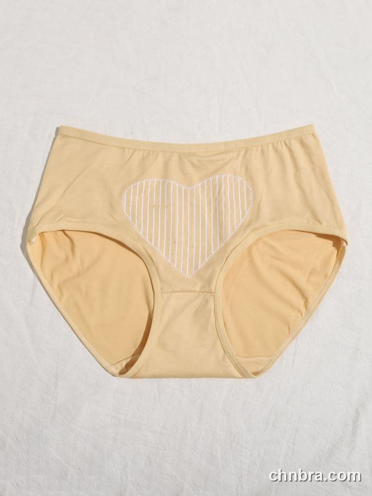 Wholesale Women's Beige Cotton-Feel Briefs – Direct Factory 3