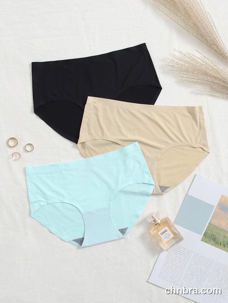 Black Seamless Hipster Panties 3-Pack – Bulk Wholesale, Lingerie Supplier