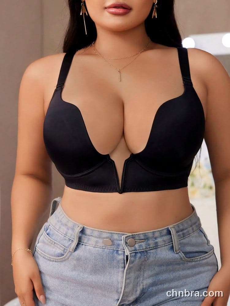 DesireSculpt Plus Size Black Deep U-Plunge Push-Up Bra – Factory Wholesale 3