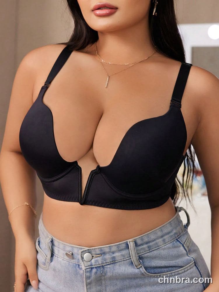 DesireSculpt Plus Size Black Deep U-Plunge Push-Up Bra – Factory Wholesale 5