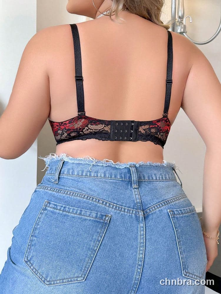 DesireSculpt Plus Size Black Two-Tone Lace Overlay Push-Up Bra – Factory Wholesale 2