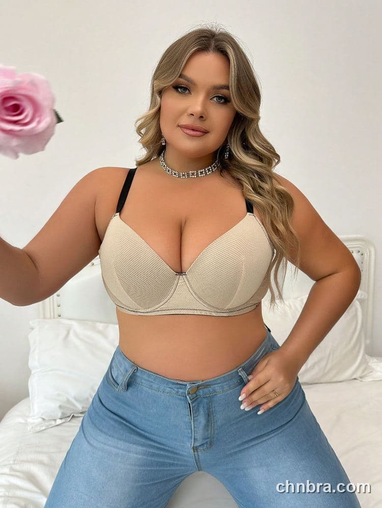 Plus Size Beige Breathable Mesh-Texture Molded Cups Bra – OEM / ODM Lingerie Manufacturer 4