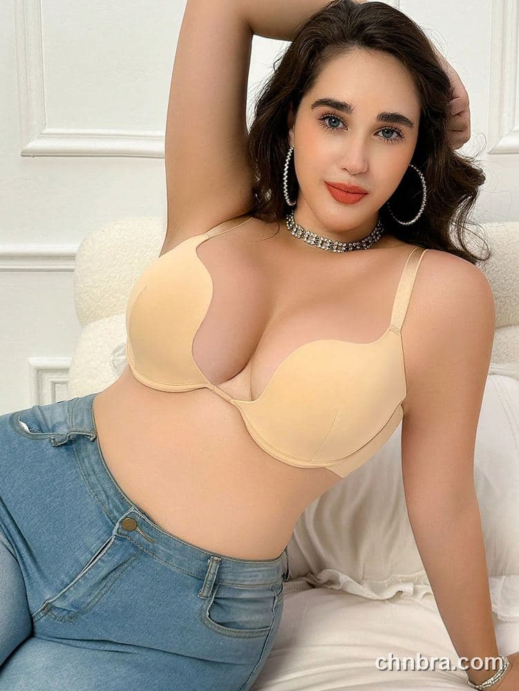 DesireSculpt Plus Size Nude Low-Back Convertible Push-Up Bra – Factory Wholesale 6