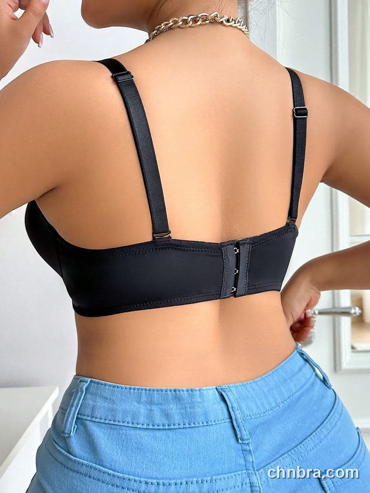DesireSculpt Plus Size Nude Low-Back Convertible Push-Up Bra – Factory Wholesale 8
