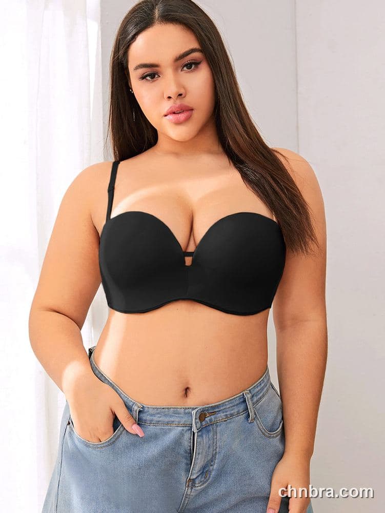 DesireSculpt Plus Size Black Strapless Convertible Push-Up Bra – Factory Wholesale 4