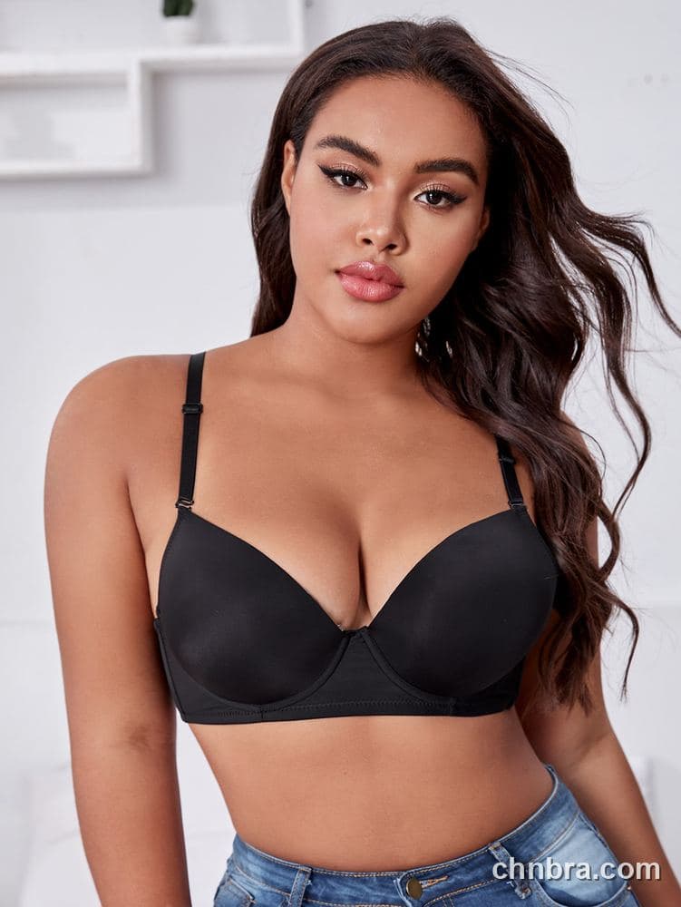 Plus Size Black Smooth Plunge Push-Up T-Shirt Bra – Wholesale Lingerie Manufacturing Factory