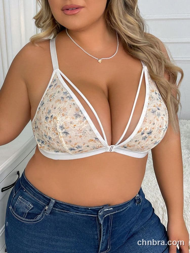 DesireSculpt Plus Size White Ditsy Floral Lace Bra – Factory Wholesale 3