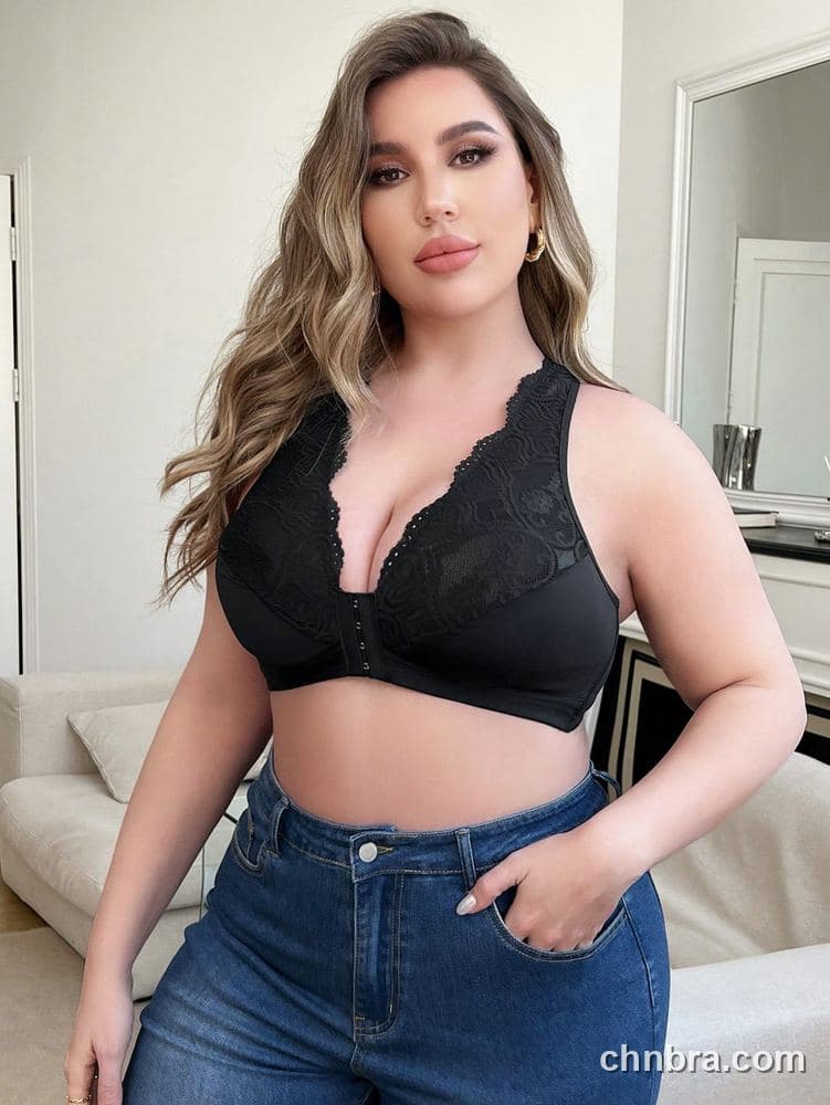 Plus Size Black Front-Closure Lace V-Neck Bra – Bulk Wholesale, Lingerie Supplier 3