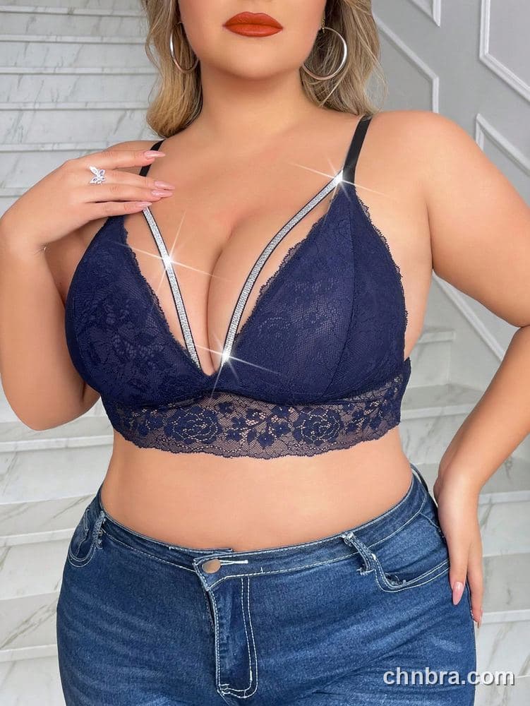 DesireSculpt Plus Size Navy Lace Triangle Bralette – Factory Wholesale