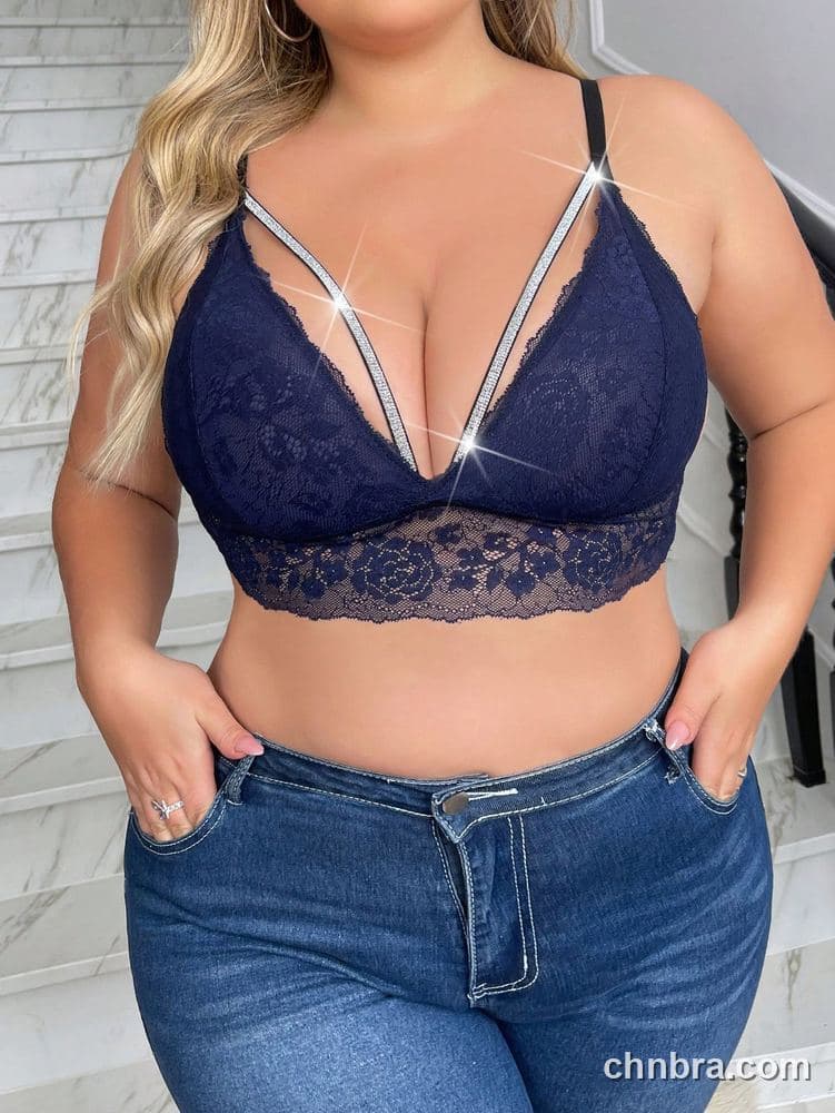 DesireSculpt Plus Size Navy Lace Triangle Bralette – Factory Wholesale 3