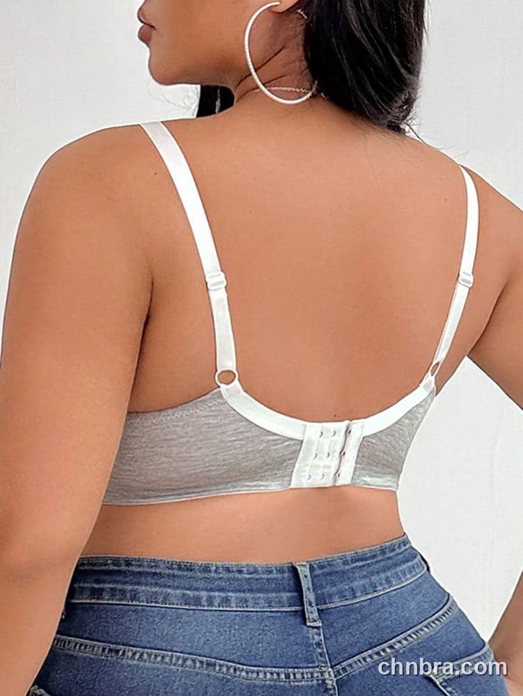 Plus Size Gray Cotton-Feel Balconette Bra – Wholesale Lingerie Manufacturing Factory 2