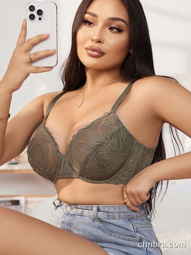 Wholesale Plus Size Black Swirl-Texture Lace Plunge Bra – Direct Factory 11