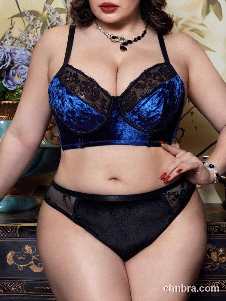 Plus Size Crushed Velvet + Lace Longline Balconette Bra – Wholesale Lingerie Manufacturing Factory 4