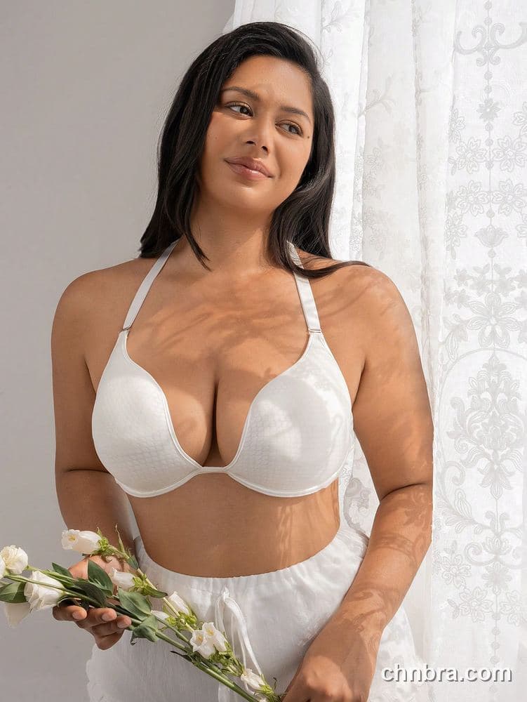 Wholesale Plus Size White Honeycomb-Texture Deep Plunge Halter Push-Up Bra – Direct Factory