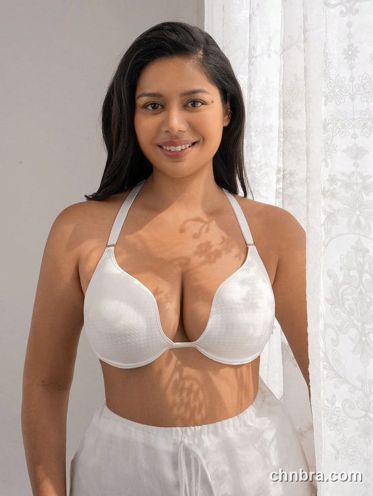 Wholesale Plus Size White Honeycomb-Texture Deep Plunge Halter Push-Up Bra – Direct Factory 3