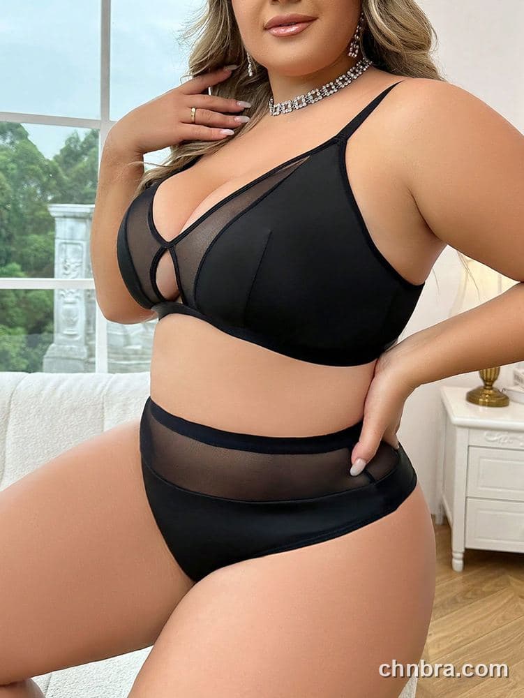 Women's Plus Size Solid Black Mesh Keyhole Triangle Bra & Panty Set – Factory Wholesale 4