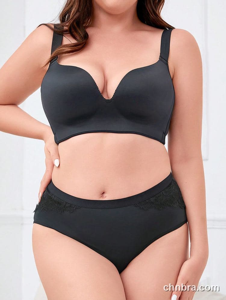 Wholesale Plus Size Solid Black High-Waist Lace-Trim Brief – Direct Factory 4