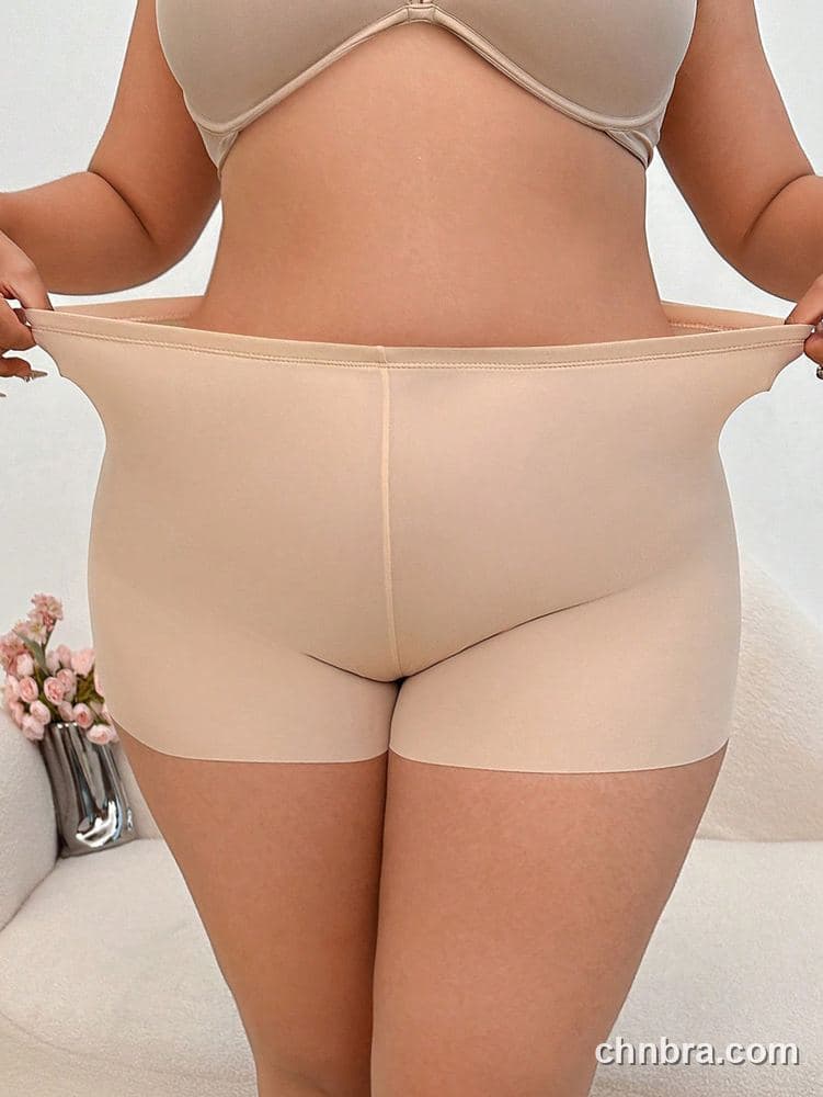 Plus Size Solid Black Ice-Silk Seamless Boyshort – OEM / ODM Panty Manufacturer 10
