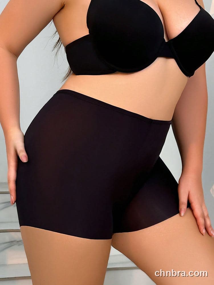 Plus Size Solid Black Ice-Silk Seamless Boyshort – OEM / ODM Panty Manufacturer 2