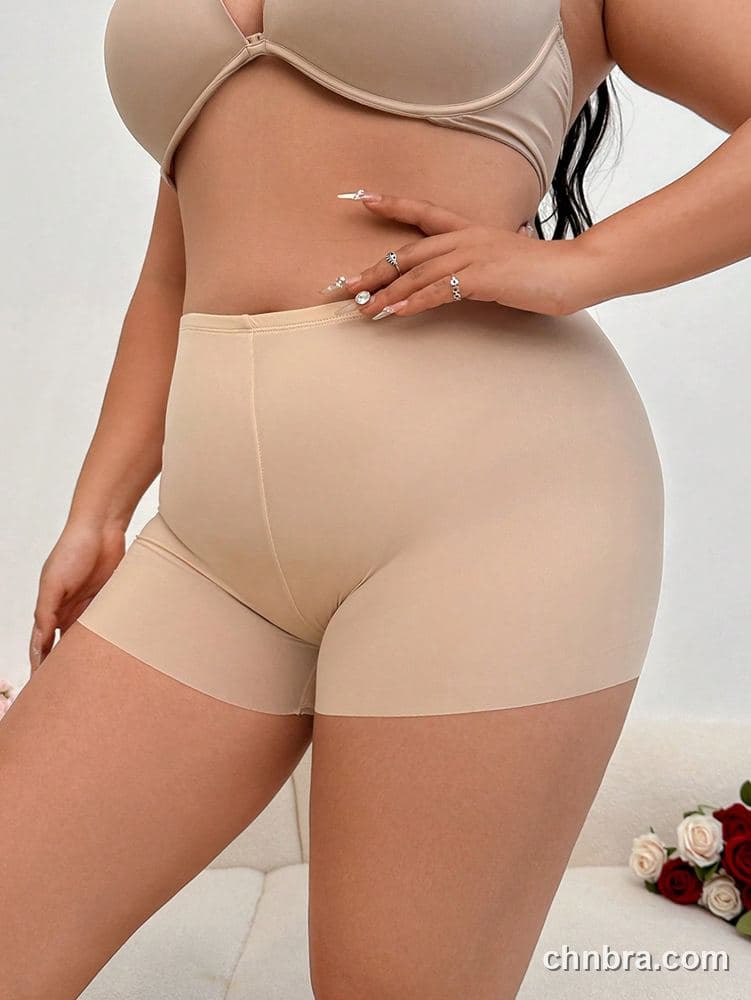 Plus Size Solid Black Ice-Silk Seamless Boyshort – OEM / ODM Panty Manufacturer 9