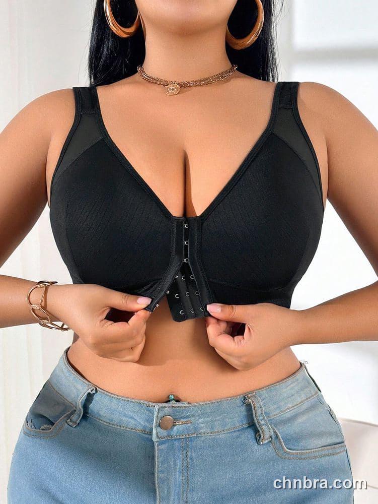 Wholesale Plus Size Black Front-Closure Ribbed Wire-Free Bra – Direct Factory