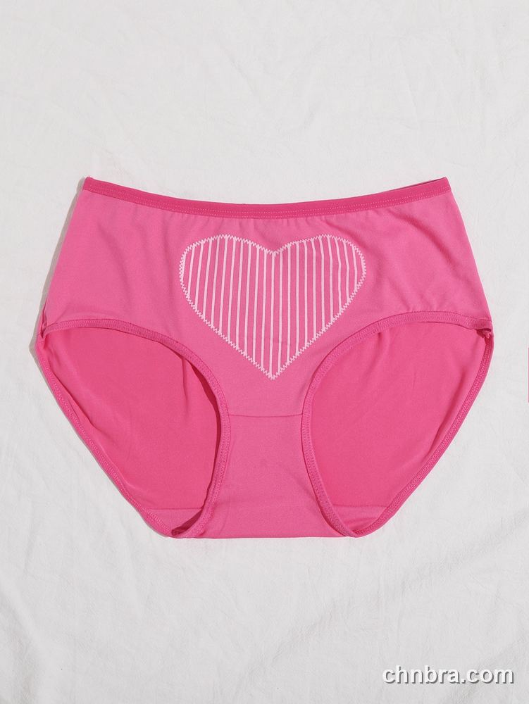 Wholesale Women's Beige Cotton-Feel Briefs – Direct Factory 18