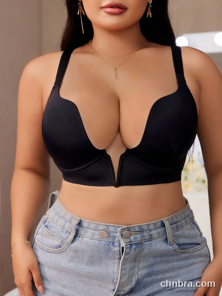 DesireSculpt Plus Size Black Deep U-Plunge Push-Up Bra – Factory Wholesale 3
