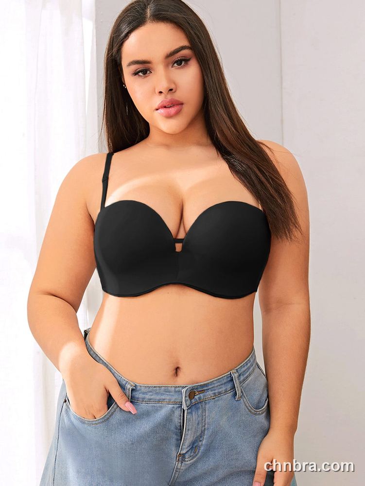 DesireSculpt Plus Size Black Strapless Convertible Push-Up Bra – Factory Wholesale 4