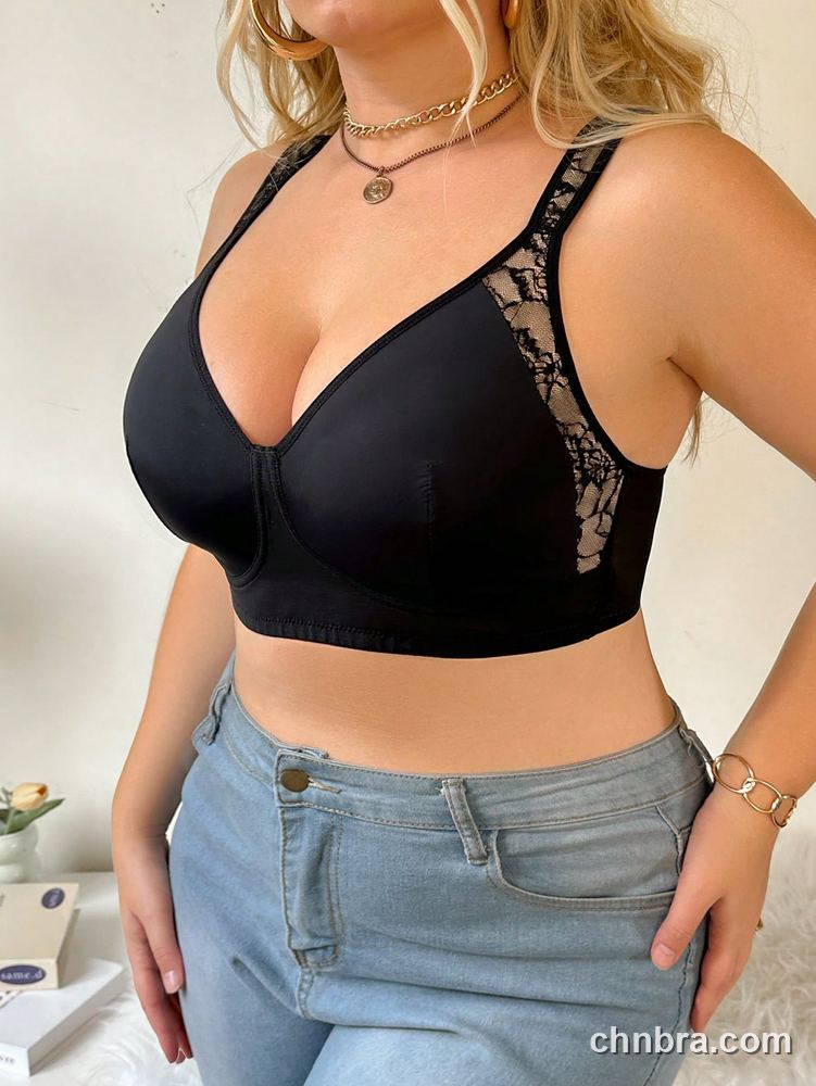 DesireSculpt Plus Size Black Smooth V-Neck Wire-Free Bra – Factory Wholesale 4