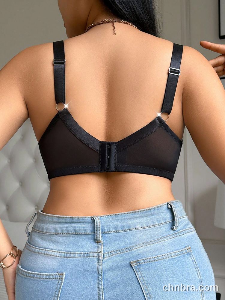 Plus Size Black Ribbed Front-Cutout Double Clasps Bra – OEM / ODM Lingerie Manufacturer 2